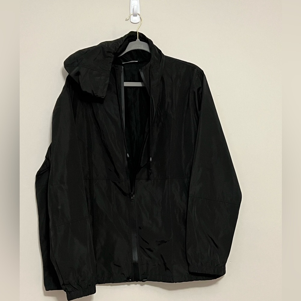 Women's Plus Size Rain Jacket Lightweight Windbreaker Hooded with Pockets